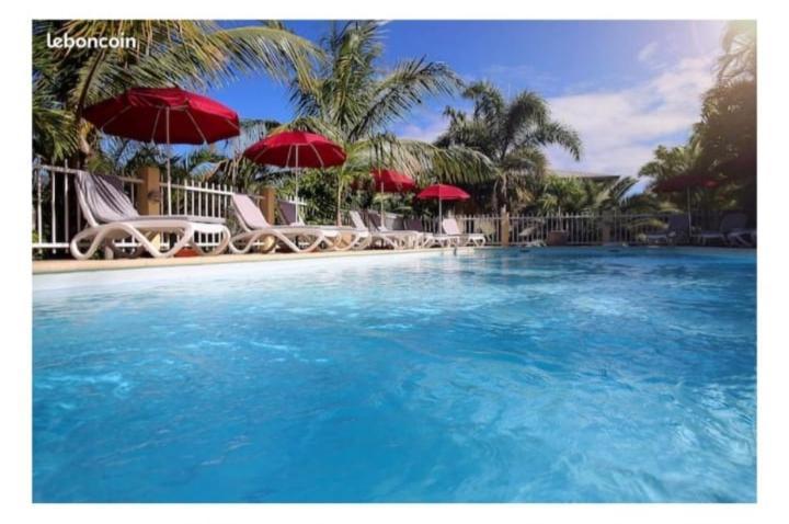 F2 Residence Oasis Terre Rouge A แซ็ง-ปีแยร์ ภายนอก รูปภาพ