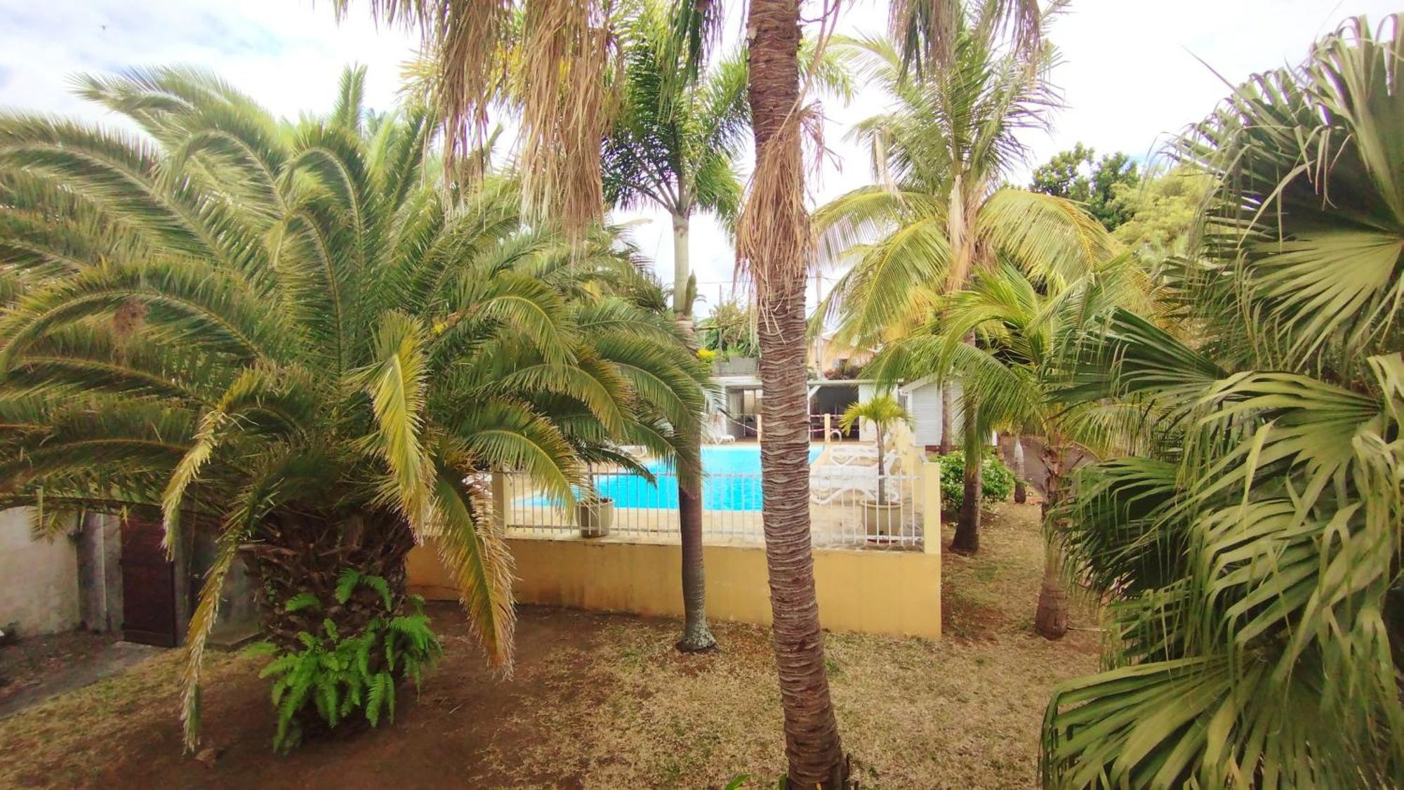 F2 Residence Oasis Terre Rouge A แซ็ง-ปีแยร์ ภายนอก รูปภาพ